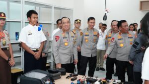 Wakapolri Tinjau SMA KTB